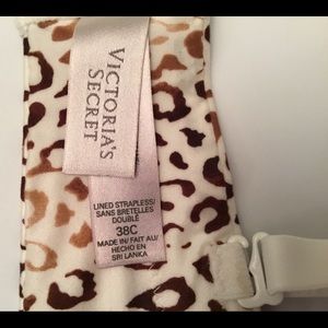 Victoria's Secret Intimates & Sleepwear - Victoria Secret Strapless Leopard Print Bra 38 C Victoria's Secret Intimates & Sleepwear - Victoria Secret Strapless Leopard Print Bra 38 C